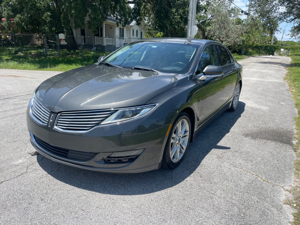 2016 Lincoln MKZ Base's photo