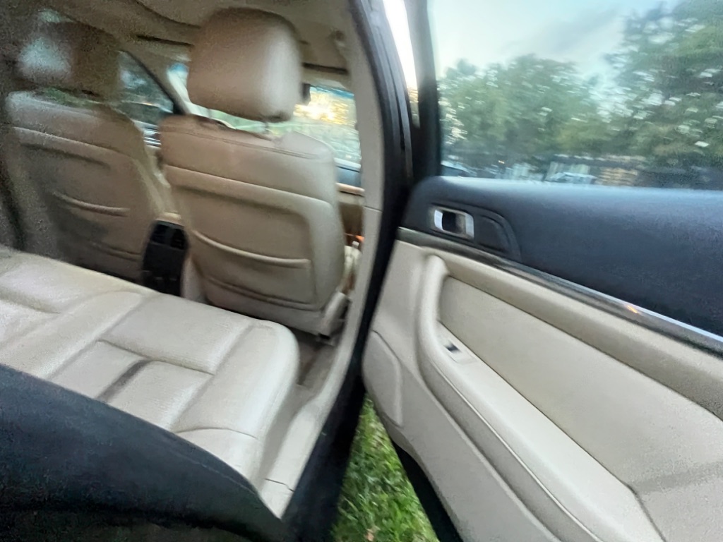 2009 Lincoln MKS Base's photo