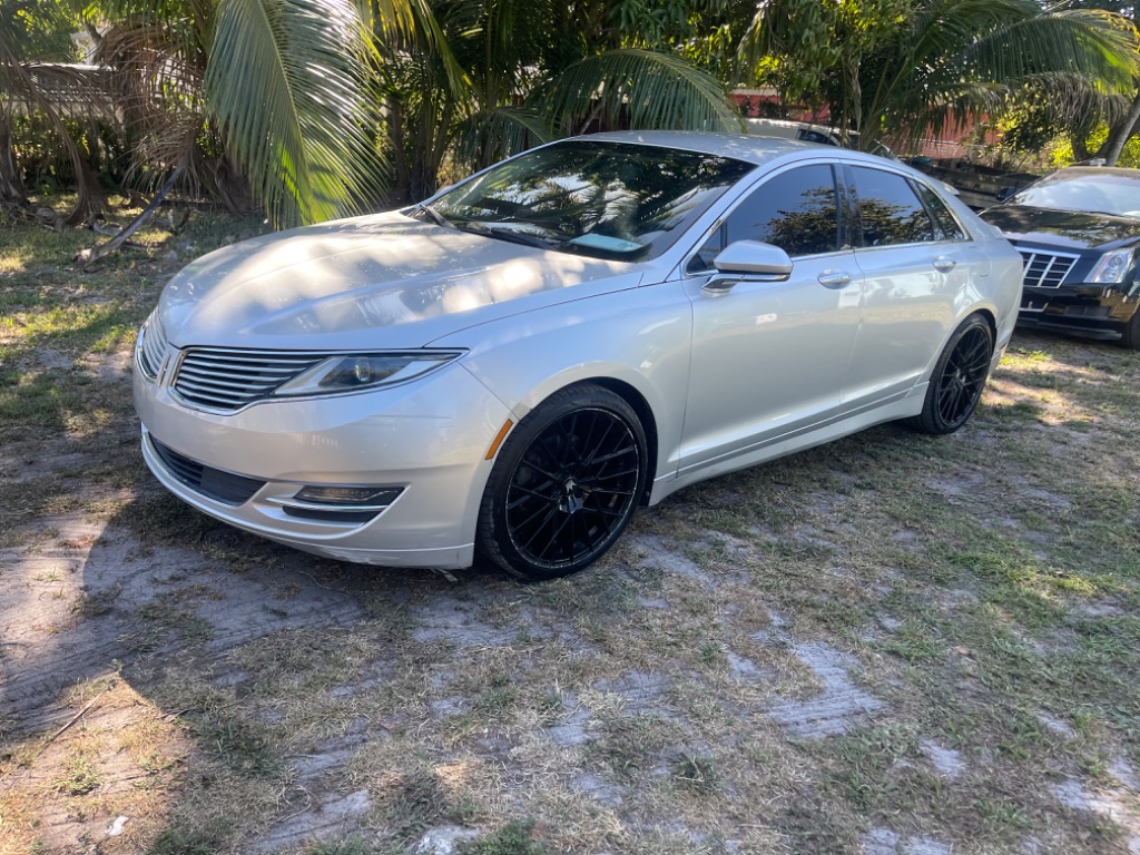 2014 Lincoln MKZ Base's photo
