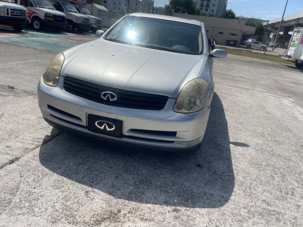 2003 INFINITI G35 Sedan Leather 6MT Model's photo