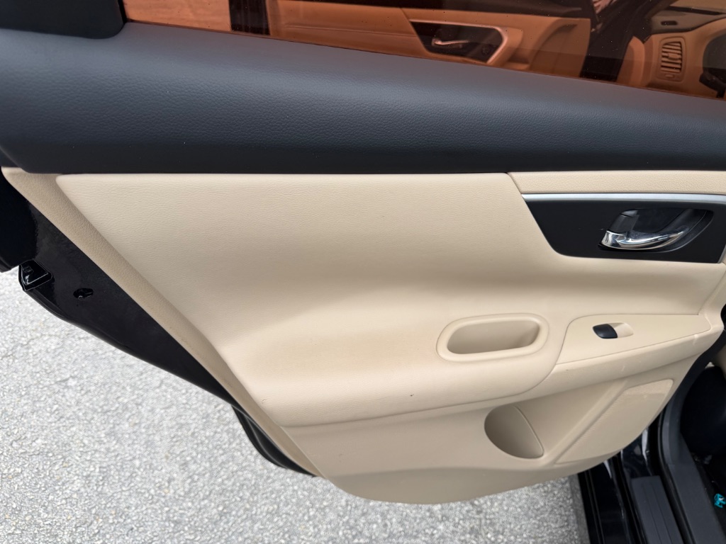 2017 Nissan Altima SL - Photo 42