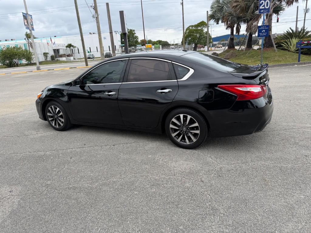 2017 Nissan Altima SL - Photo 28