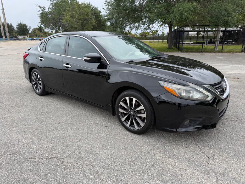 2017 Nissan Altima SL - Photo 8