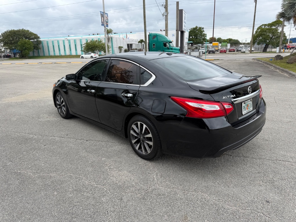 2017 Nissan Altima SL - Photo 30